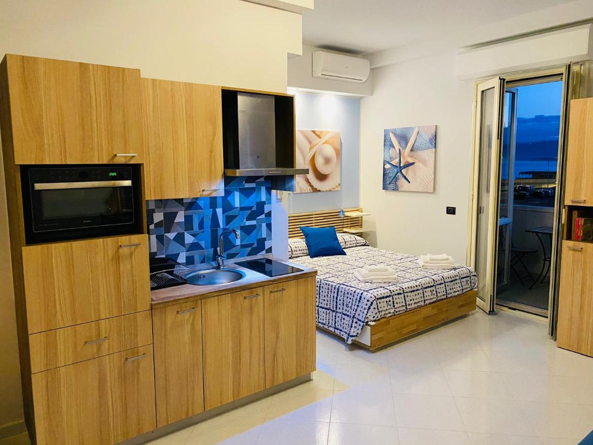 B E B Le Terrazze Sul Mare Bed & Breakfast Catanzaro Ngoại thất bức ảnh