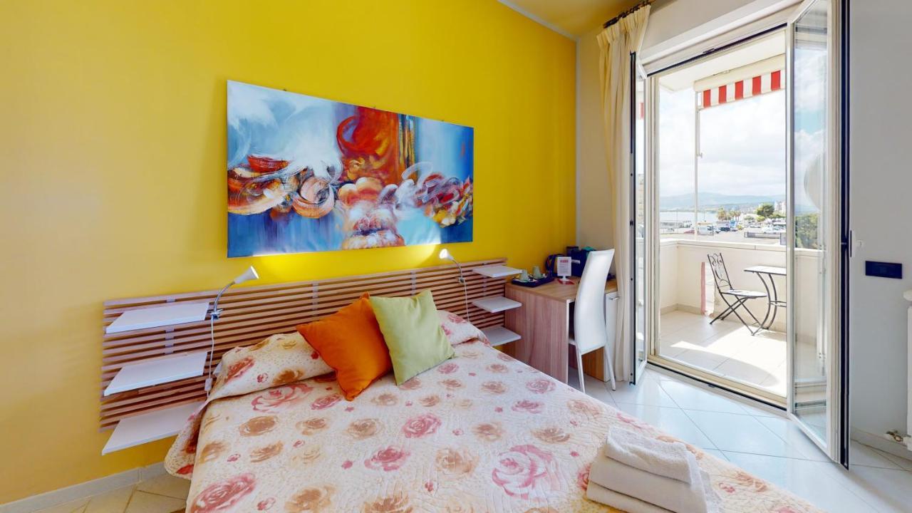 B E B Le Terrazze Sul Mare Bed & Breakfast Catanzaro Ngoại thất bức ảnh